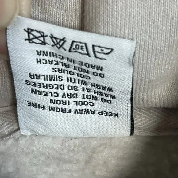 Blakely Oversized Hoodie Size Large Cream Unisex Back Graphic Logo Soft Solid - Picture 6 of 9